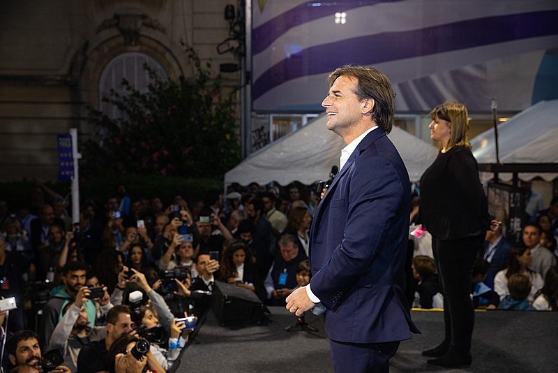 A diferença entre Luis Lacalle Pou e Daniel Matínez foi de 1%