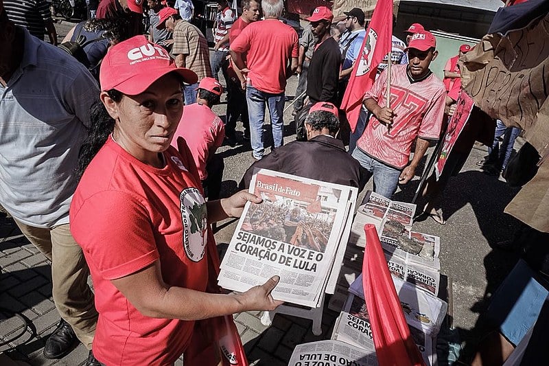 Entrevistas com especialistas da mídia, do campo jurídico e militantes dos movimentos populares são temas centrais do jornal
