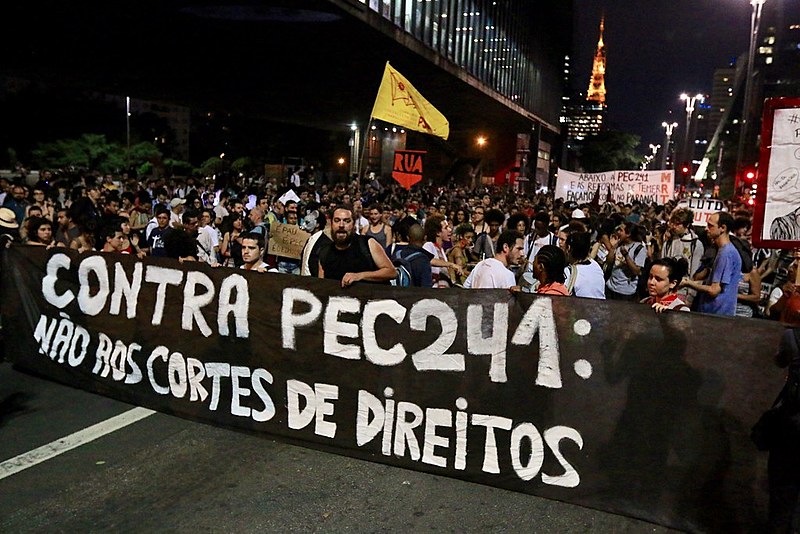 Manifestação contra a PEC 241 realizada em São Paulo, na Avenida Paulista, no dia 17 de outubro