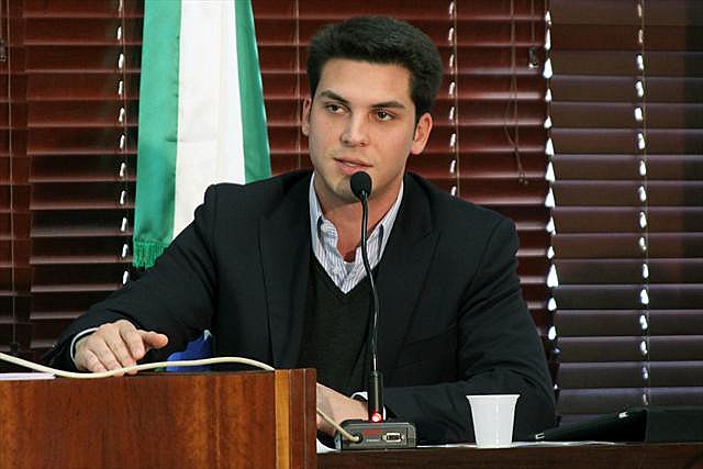 Filho de Beto Richa (PSDB) foi anunciado pela equipe do prefeito eleito, Rafael Greca (PMN)