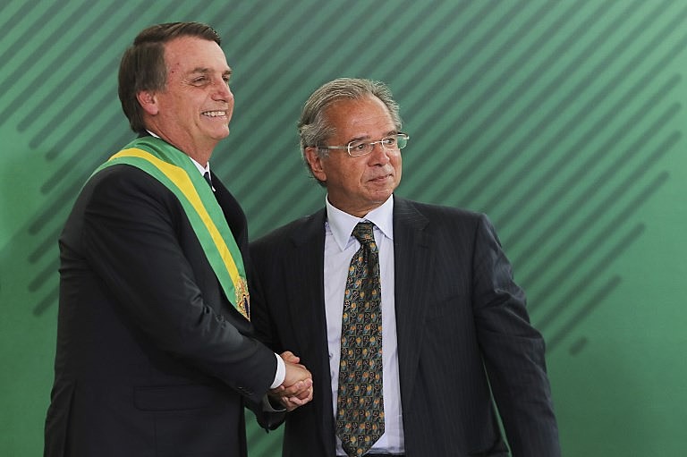 O ministro Paulo Guedes, neoliberal com formação na Escola de Chicago, será o responsável pelo texto a reforma