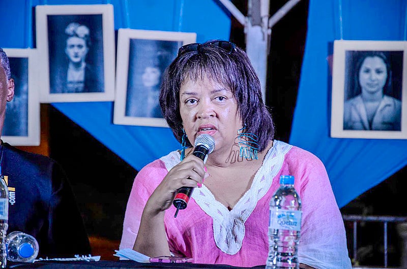 Dominque Stevenson é uma militante feminista e antirracista dos EUA e atua na ONG Friend of Friend, junto a detentos e ex-detentos