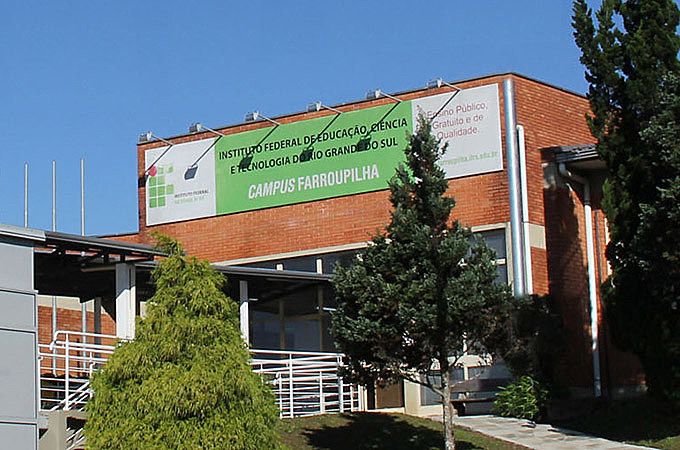 Alunos do Campus Farroupilha levaram medalha de ouro na Olimpíada Internacional Matemática Sem Fronteiras 2019