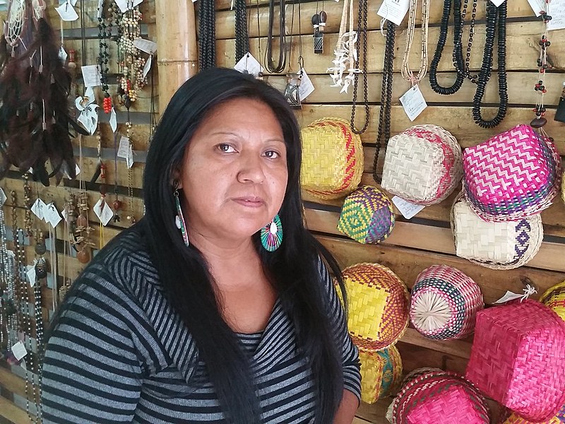 Aos 49, ela garante que tem muitas missões a cumprir
