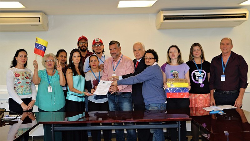 Entrega de manifesto ocorreu na sede da ONU no Brasil, em Brasília, e reuniu militantes de diversos segmentos populares