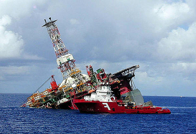 Hundimiento de la plataforma P-36, en 2001, que dejó 11 muertos, fue causado por la tercerización de servicios de manutención