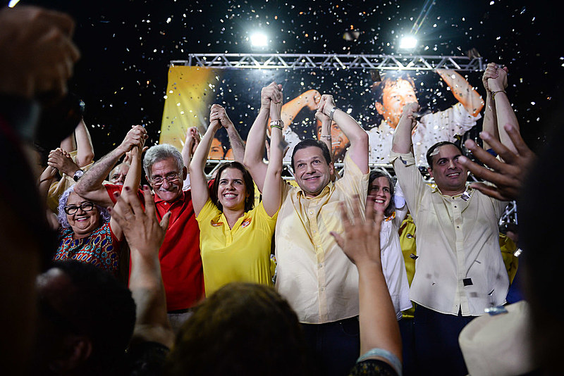 O candidato do PSB recebeu apoio do PSDB e DEM no 2º turno.