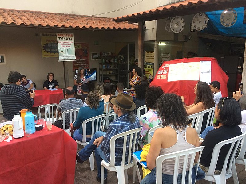 Além de nunca terem sido ouvidos ou consultados sobre o processo, famílias teriam sofrido assédio