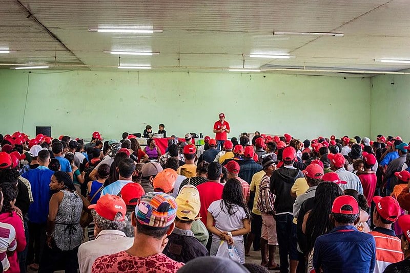 Nesta quinta-feira, pela manhã, o juiz da 24ª Vara Federal decidiu que não haverá cumprimento da reintegração de posse provisoriamente