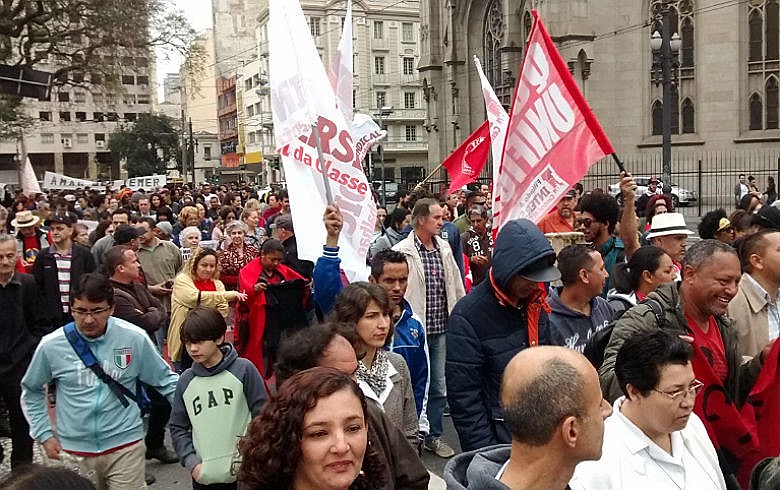 Ato das pastorais sociais pelo Grito dos Excluídos partiu da Sé em caminhada para o Glicério, em São Paulo: ameaça a direitos e aumento da pobreza