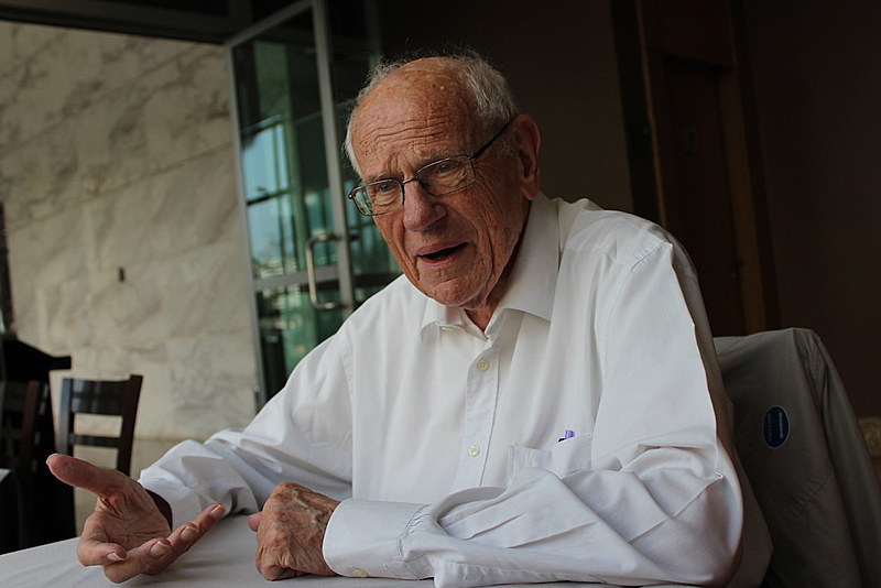 Houtart é conhecido como o “Papa da antiglobalização” e um dos grandes pensadores de matriz ideológica marxista no continente