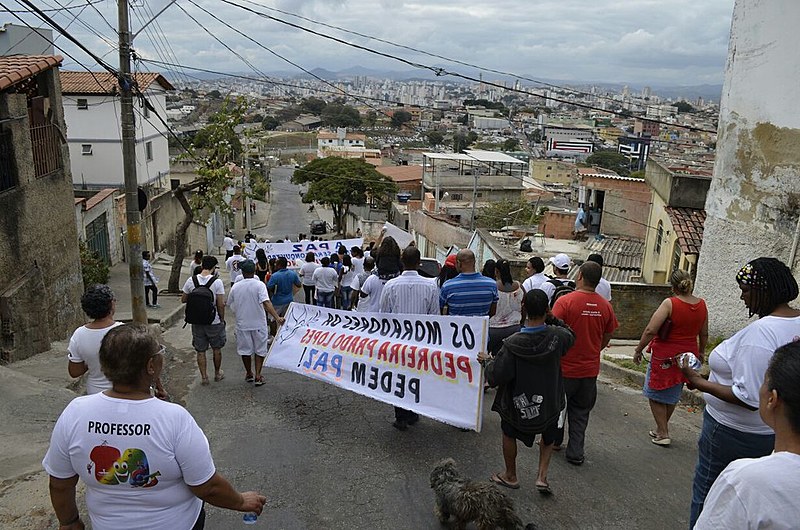 Manifestação contou com a presença de movimentos populares