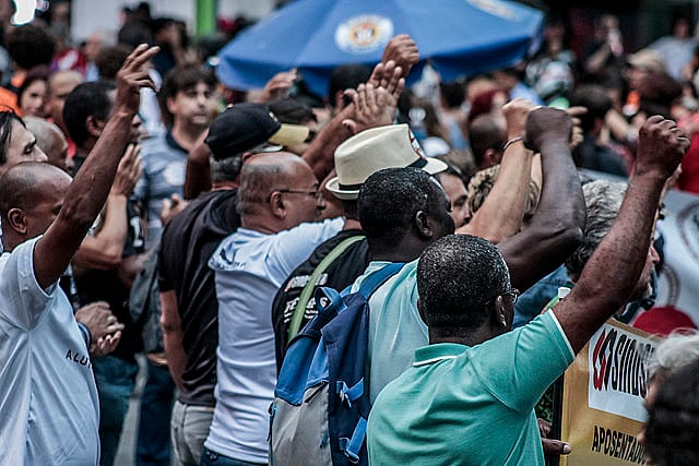 Força do povo contra os poderosos está justamente na organização e na mobilização de muitos