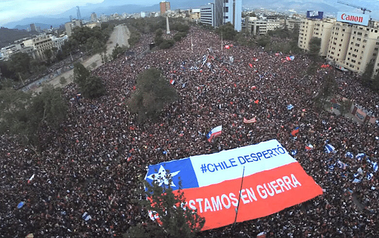Manifestações populares pressionaram por mais direitos e participação popular