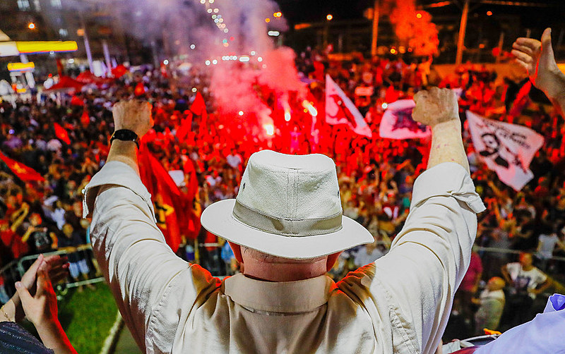 Ex-presidente Lula segue preso em Curitiba desde o dia 7 de abril