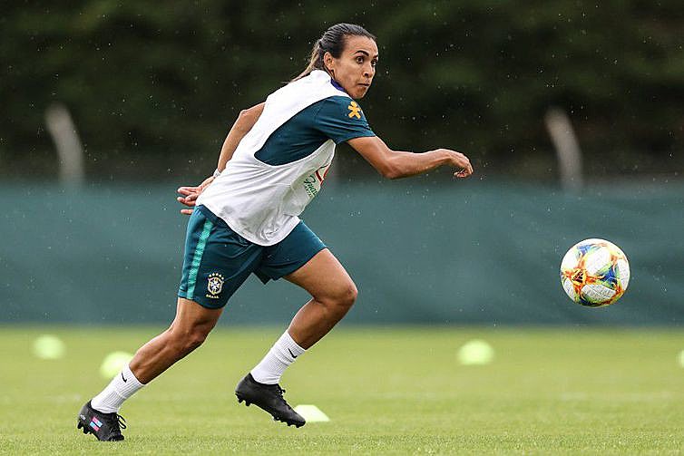 Marta volta a jogar no confronto de hoje (13)