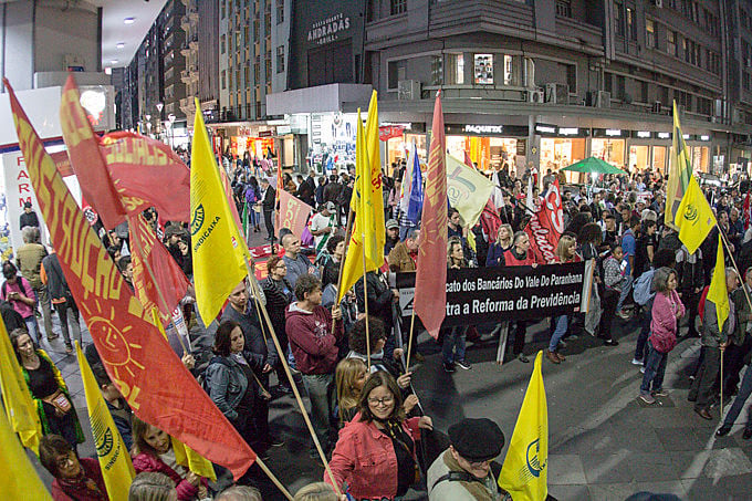 Manifestação havia sido convocada no mesmo dia do início da votação da reforma da Previdência no Senado, que foi adiada