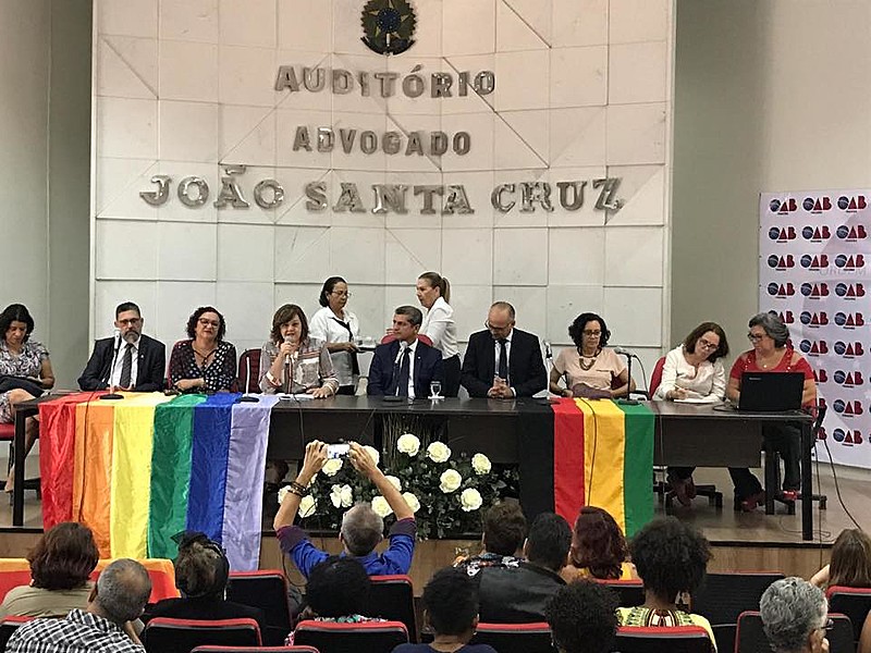 Mesa de abertura do lançamento
