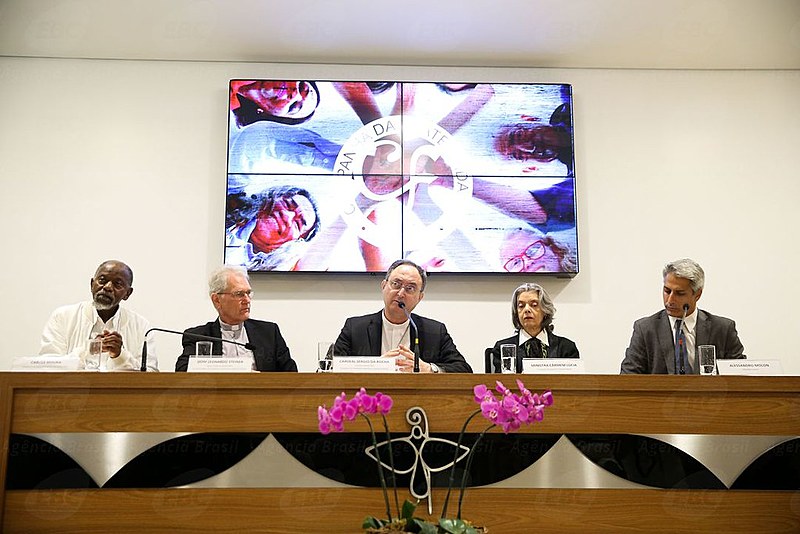 A Conferência Nacional dos Bispos do Brasil (CNBB), responsável pela campanha, escolheu o tema “Fraternidade e Superação da Violência”