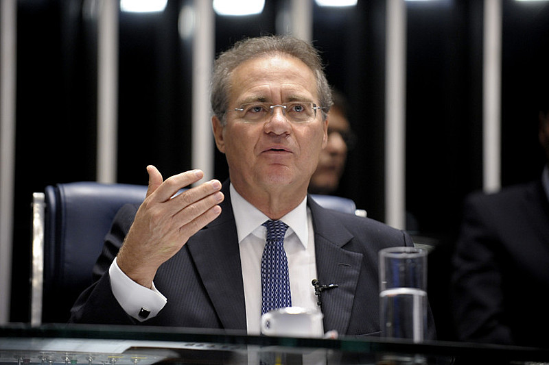 Renan considerou a decisão do presidente interino da Câmara como “absolutamente intempestiva”