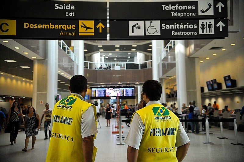 Governo estuda vender todos aeroportos e extinguir Infraero até 2018