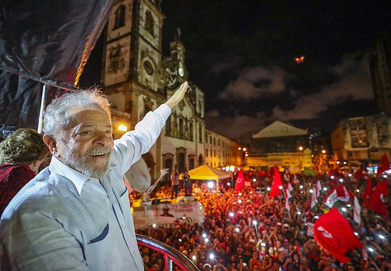 Lula durante visita ao Recife, em 2017