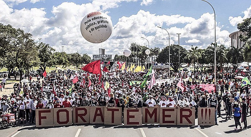 Protesto nesta quarta-feira (24) reuniu 200 mil na capital federal