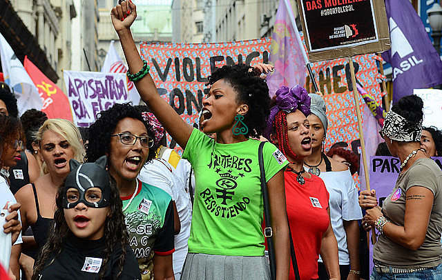 Mulheres realizaram atos em diversas regiões do Brasil, na última sexta-feira (8), com lema "Pela vida das mulheres, somos todas Marielle"