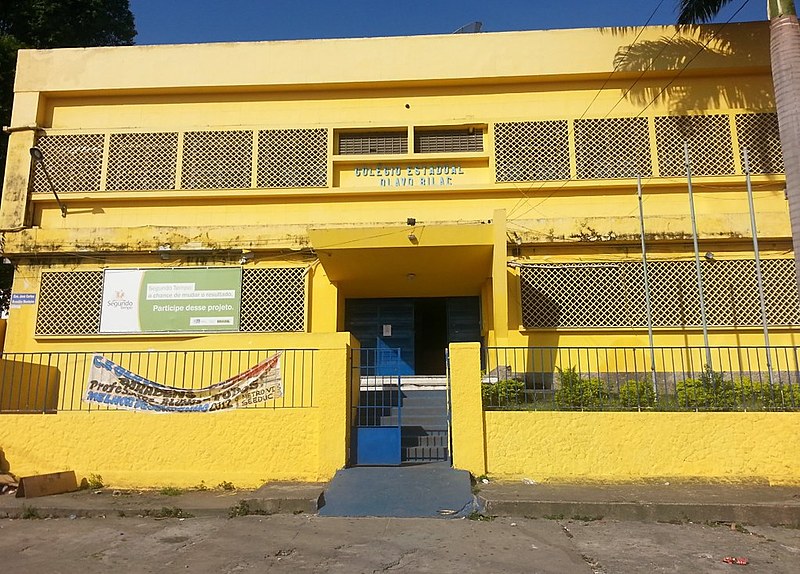Escola Estadual Olavo Bilac, na zona norte do Rio, é uma das que que sofreram intervenção da Secretaria Estadual de Educação
