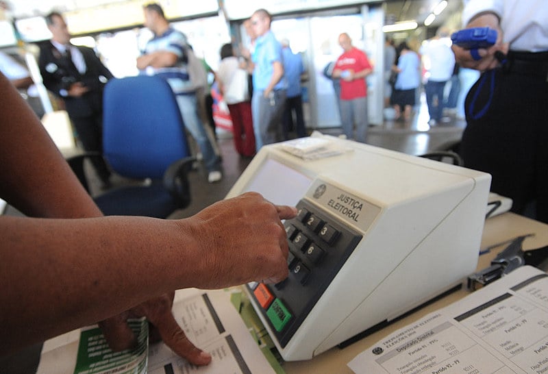 É preocupante quando o voto nulo é sugerido nas redes sociais