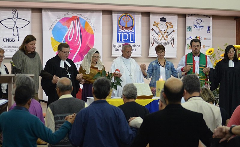 Nota reúne representantes de igrejas das diversas confissões do cristianismo e traz uma mensagem dura contra a reforma da Previdência