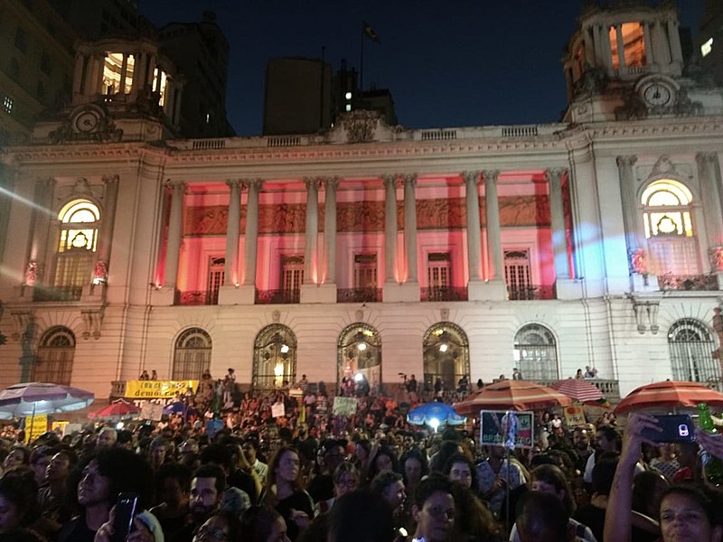 Festival Todo Mundo Tem Direitos lota a praça da Cinelândia, no Centro do Rio, no Dia Internacional dos Direitos Humanos,