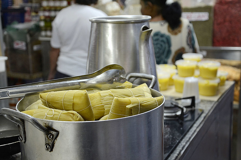 Se não quiser chamar o sujeito moleirão de chué, pode usar a palavra pamonha