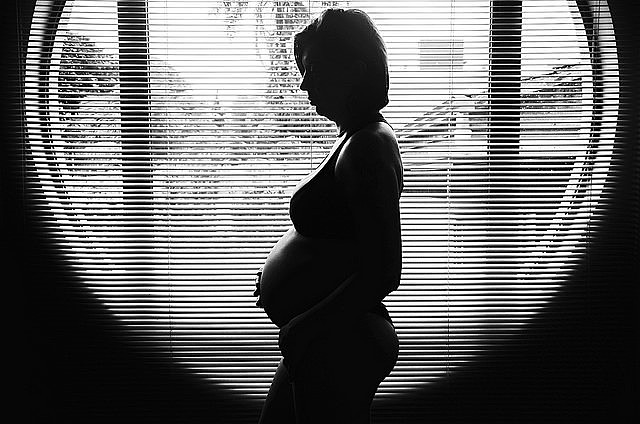 Mitad de las brasileñas son despedidas hasta dos años después de la licencia de maternidad