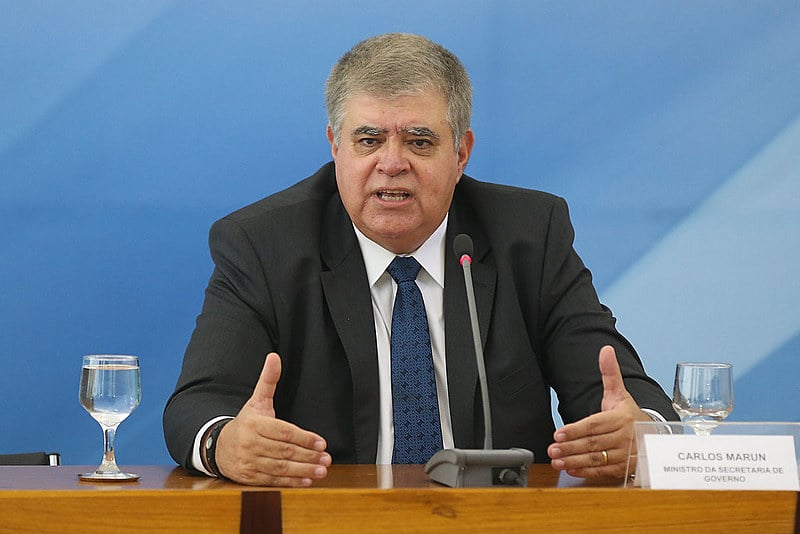 Marun só é Ministro porque quem tem está na presidência é o lesa pátria Temer e vem sendo escalado para dizer baboseiras.