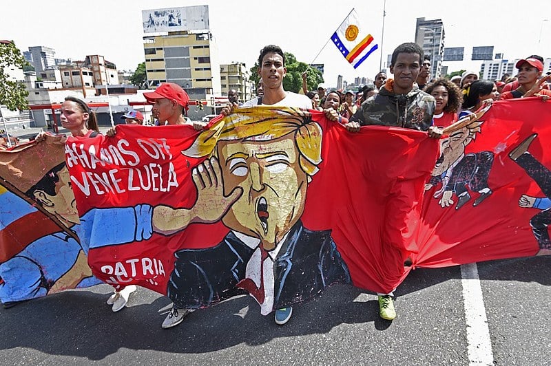 "Para assegurar seus interesses, o governo dos EUA não se importa em destruir países e matar milhões de pessoas"