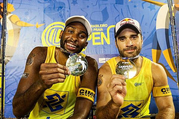A dupla brasileira defenderá o Brasil nos Jogos Olímpicos de 2020, que serão em Tokyo