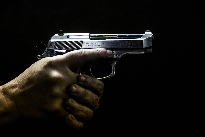 Os EUA é um país em que mais civis possuem armas de fogo e tem a maior taxa de homicídios com arma de fogo do mundo