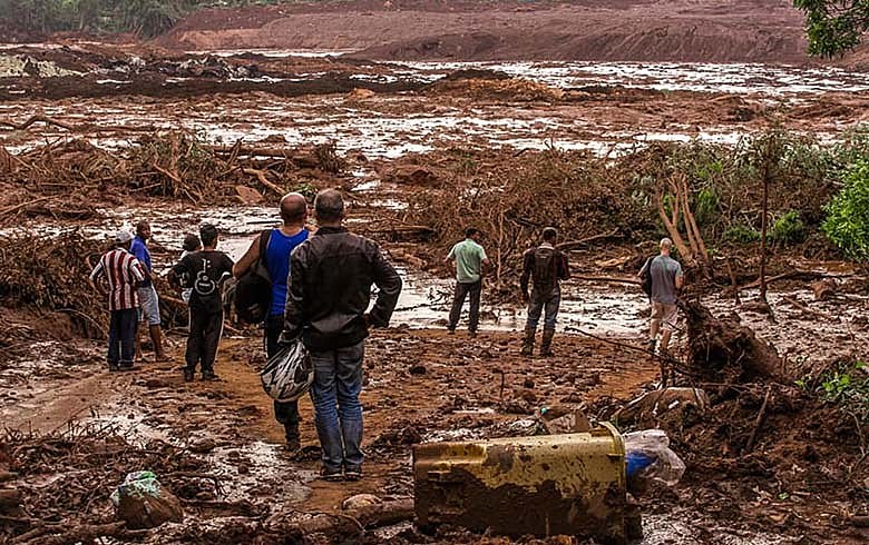 O pedido é que as comunidades orem especialmente em solidariedade às pessoas afetadas pela ação predadora das empresas mineradoras