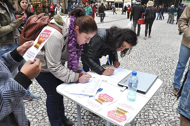 Apesar dos impactos que a legislação traz aos habitantes da cidade - é essa lei que orienta o crescimento e a ocupação de determinadas regiões -, a participação da população ficou restrita a uma audiência pública e a uma consulta pela internet