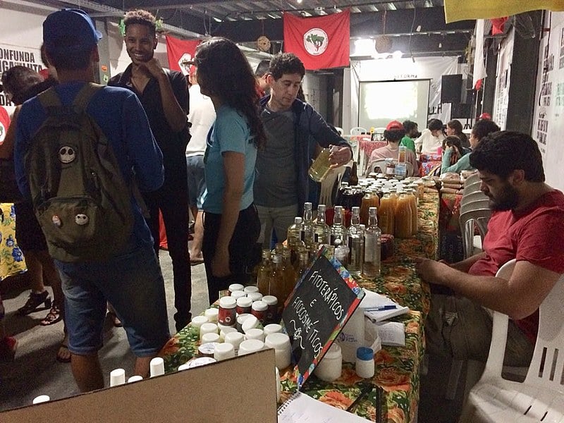 O espaço de comercialização Terra Crioula acontece a cada 15 dias na Rua da Lapa, 107, centro