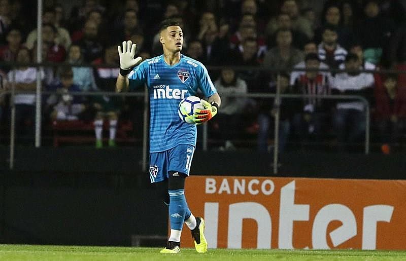 Jean foi preso nos Estados Unidos por ter agredido sua esposa Milena Benfica