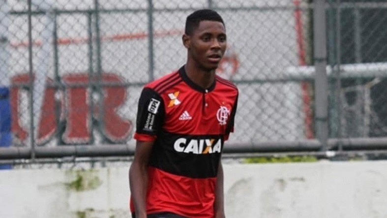 Ainda não há previsão de alta para Jhonata