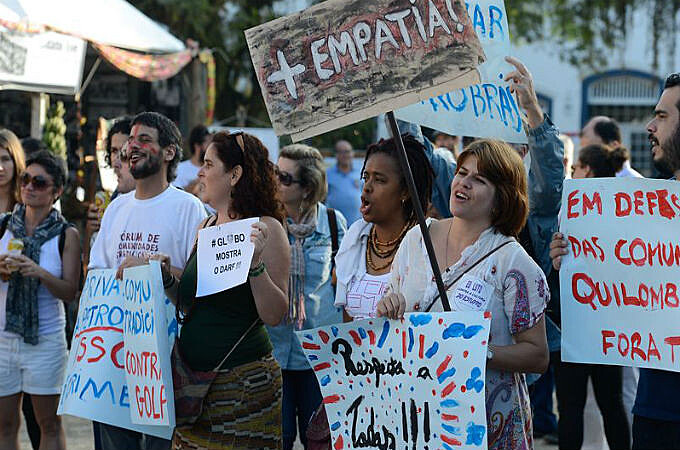 Chamado de Ocupa Flip, o protesto denunciou violações de direitos das comunidades tradicionais e se posicionou contra o governo interino de Michel Temer