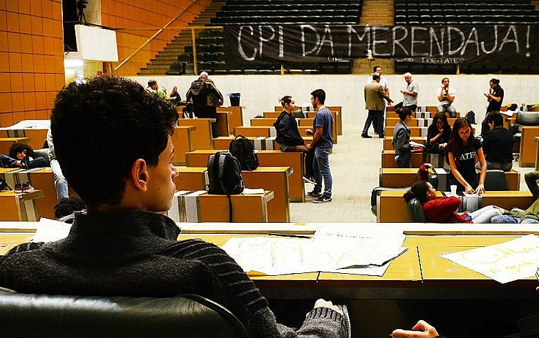 Em maio, estudantes ocuparam o plenário da Assembleia Legislativa para exigir investigação de desvios de recursos para merenda escolar