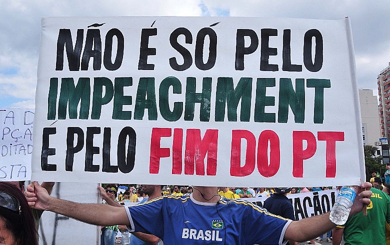 Aumento da idade e do tempo de contribuição para a aposentadoria, além da flexibilização do direito de férias e do 13º salário, são algumas das medidas propostas por Temer