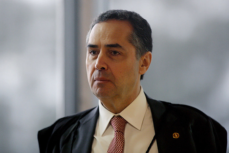 Barroso: “Se tinha alguém escutando meu gabinete, terá verificado que a gente trabalha muito e com bom humor”
