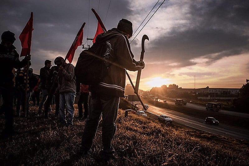 Há anos, trabalhadores sem-terra têm reivindicado a destinação de terras griladas pela madeireira Araupel para a reforma agrária