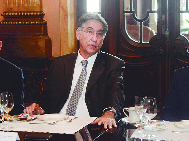 Líder do governo afirma que processo tem motivação política