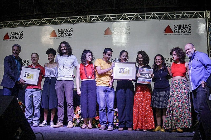 Parte da equipe do Brasil de Fato Minas Gerais recebe prêmio na Serraria Souza Pinto, Centro de BH